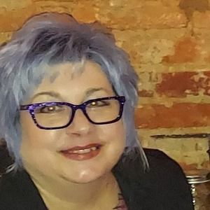 Meet your Posher, Lynn